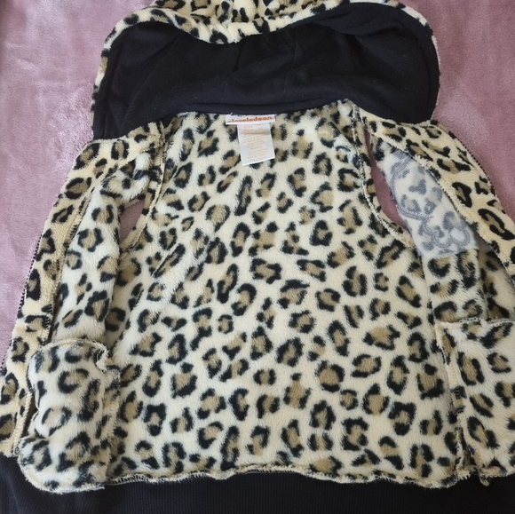 Nickelodeon girls hooded faux fur vest Size 6X leopard print. - Picture 6 of 6